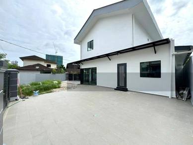 Kampung Mahmoddiah JB Town Fully Renovated 2-Storey Semi-D