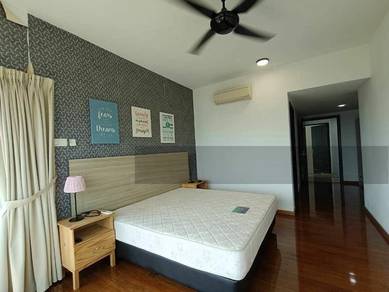 Spacious Corner High Floor Unit @ Molek Pine 4, Taman Molek