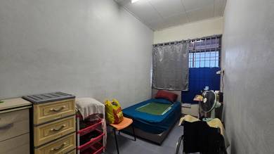 Single storey semi detached house for sale at Farlim