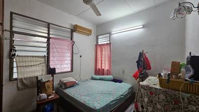 Single storey semi detached house for sale at Farlim
