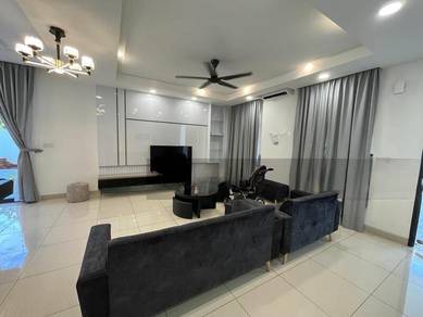 Glenmarie Austin Cluster Corner Like Semi-D 4 Room with Land