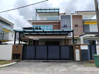 Private Pool Fully Renovated 3.5 Storey Semi D Taman Sekamat Kajang