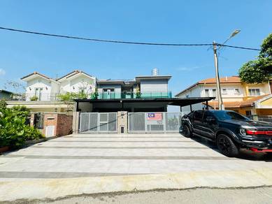 Fully Renovated Super Beautiful Semi D Taman Ukay Perdana De Puncak 3