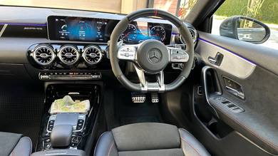 Mercedes Benz A35 2.0 AMG Local 37K KM(A)