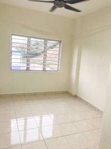 Apartment Suria Tropika Seri Kembangan, Murah, 2parking, Strata, Skve