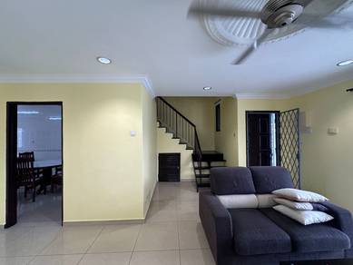 USJ 6 , 2sty House Partly Furnish Walking 5min to MRT For Rent ,Subang