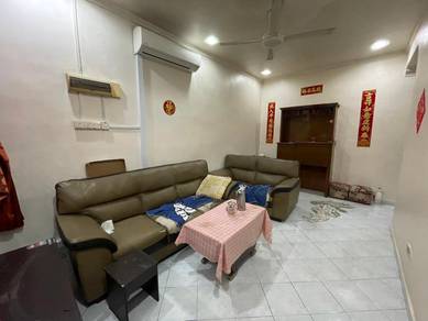 Bukit Indah Single Storey House Partial Furnished @ Jalan Indah 4