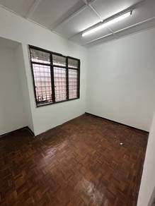 Taman  Putra 2 Storey Ampang