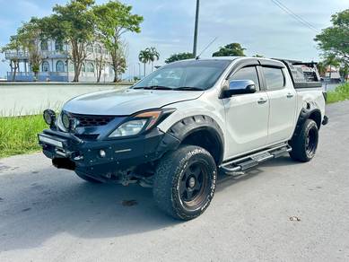 Mazda BT-50 3.2 (A)6SPEED 4X4 FULL LOAN