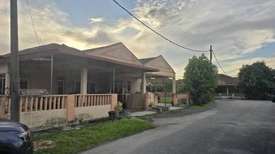 Spacious Single Storey Semi-D Taman Simpang Bakti for Sale