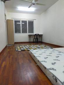 Large Bedroom just for Female only Seksyen 9 Bandar Mahkota Cheras