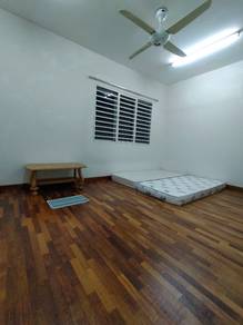 Xtra-Medium Plus Room For Female Only Seksyen 9 Bandar Mahkota Cheras
