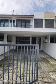 Gelang Patah/ Taman Nusa Bayu / 4 Bedroom/ Double Storey/ Tuas Area