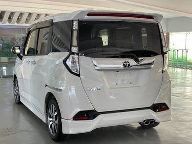 Toyota TANK 1.0 CUSTOM G-T (A)