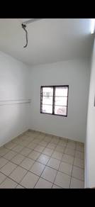 Rumah Bayar Bulanan RM800: 3 Bilik Suria Apartment Damansara Damai