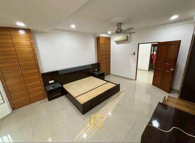 Facing parking💥  Bukit Tinggi 2, Klang - 2-Storey House For Rent