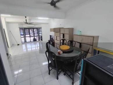 Taman Desa Tebrau 24x80 Terrace 4 Room Partially Furnished For Rent