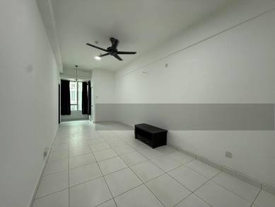 Akademik Suite Mount Austin 2 Room With 2 Carparks Near Sunway College