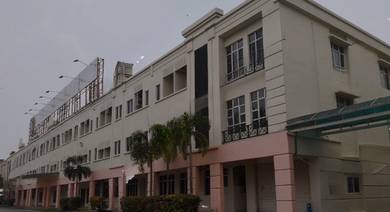 Suria Apartment (Bukit Merah Laketown)