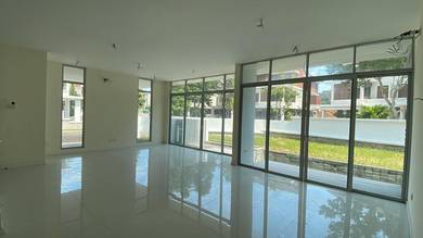 Tropika Ferringhi Unfurnished Triple Storey Semi-D 
