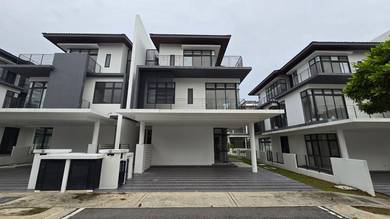 NEW HOUSE NEAR IOI MALL💥💥3 Storey Semi-D Senna Residence Presint 12