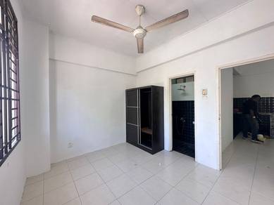 Taman Bukit Mewah / Tampoi / Skudai / Shop Apartment / Paradigm Mall