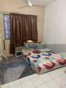 Arena Green, basic unit for sale (3room 2bath 1carpark)