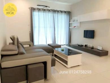 Best Deal !! Fiera Vista, 1450 Sqft, Mid Floor, Furnished & Renovated