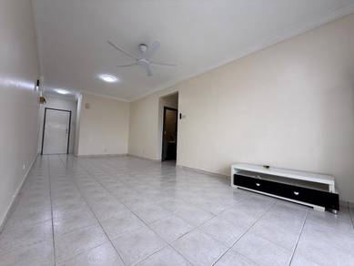 Kinrara Ria Apartment, Tmn Kinrara, Puchong