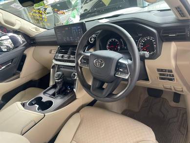 Toyota LANDCRUISER 3.5 ZX 6years Warranty