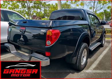 Mitsubishi TRITON 2.5 4X4 (A) TURBO CANOPY