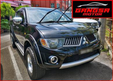 Mitsubishi TRITON 2.5 4X4 (A) TURBO CANOPY