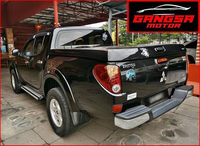 Mitsubishi TRITON 2.5 4X4 (A) TURBO CANOPY