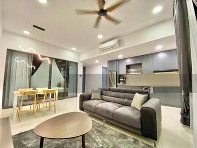 One Cochrane Residences 947sf 2r2b Facing TRX Fully Furnished For Sale