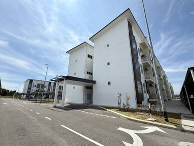 Ground Floor 3-Bedrooms Unit at AmberVue Liteview Park Apartment