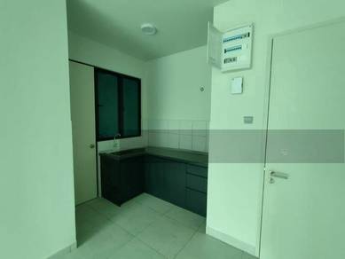 Majestic Maxim Cheras 819sqft 3 R 2 B Near MRT Unit For Sale