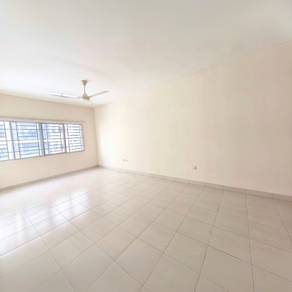 Koi Kinrara Puchong Freehold Below MV 2 CP Well Kept Unit For Sale