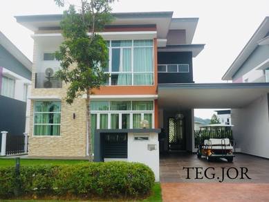 3 Storey Zero-lot Bungalow With Lift  @ Setia Tropika Setia Eco Park