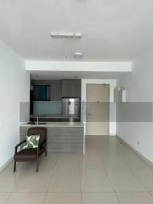 V Residence 2 @ Sunway Velocity 883sf 2r2b Near MRT Unit For Sale