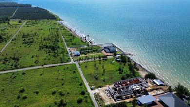 Trombol golden beach for sale