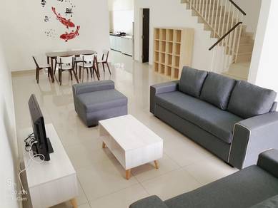 Austin Residence Mount Austin Double Storey Terrace Original Good Cond