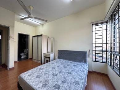 Corner Unit Taman Larkin Apartment! 🔥💰