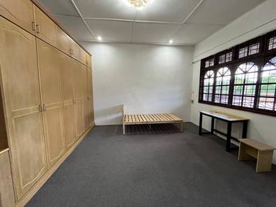 Double Storey Semi D For Rent⭐ @ Stapok / Sg Maong Jalan Datuk Temengg