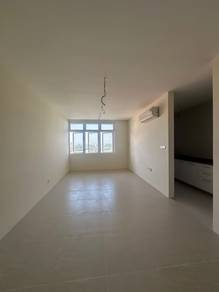 Brand New Studio unit Riverine Diamond For Sale