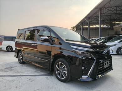 Toyota VOXY 2.0 KIRAMEKI 3 8 YEAR WARRANTY