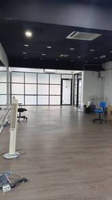 Taman equine park office with lift for rental
