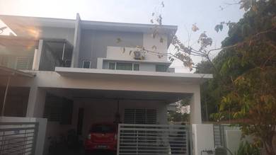 2 Storey Terrace House ( End Lot ) For Sale.
