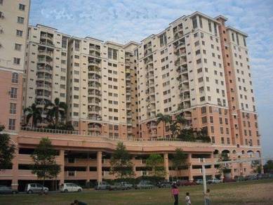 Vista Saujana🎈3R2B1CP Partial Furnished unit Available to RENT