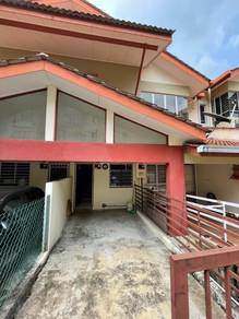Selayang Taman amansiara townhouse for rent, 1st floor ,2 carpark