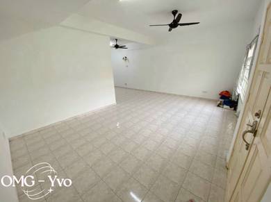 Bukit Tinggi 2 Double Storey Extended Unit For Sell 680K